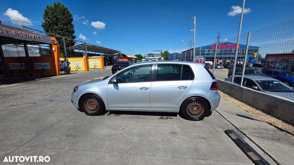 Volkswagen Golf 2.0 TDI Highline - 10