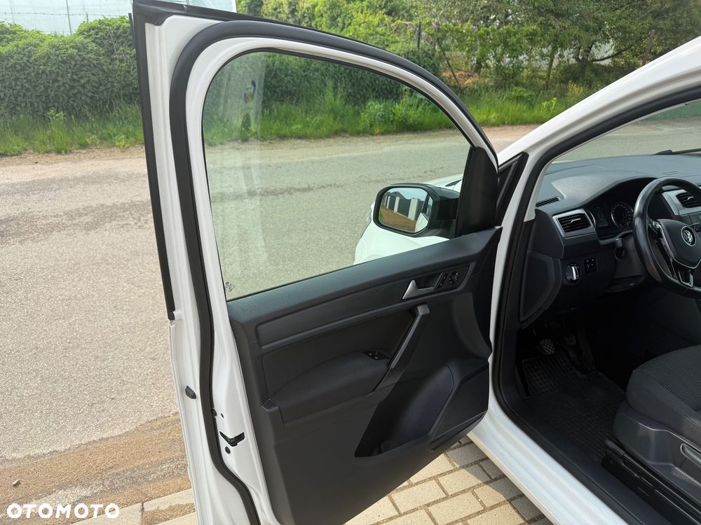 Volkswagen Caddy 2.0 TDI Comfortline - 12