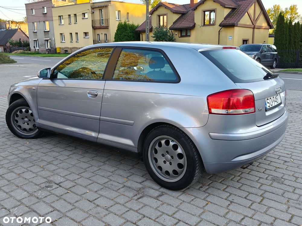 Audi A3 3-drzwiowe 1.9 TDI DPF Ambiente - 4