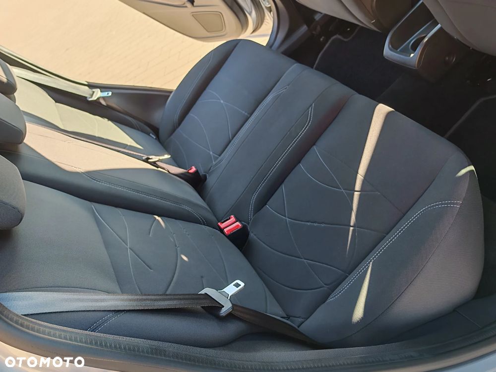 Ford Fiesta 1.6 TDCI Champions Edition - 33