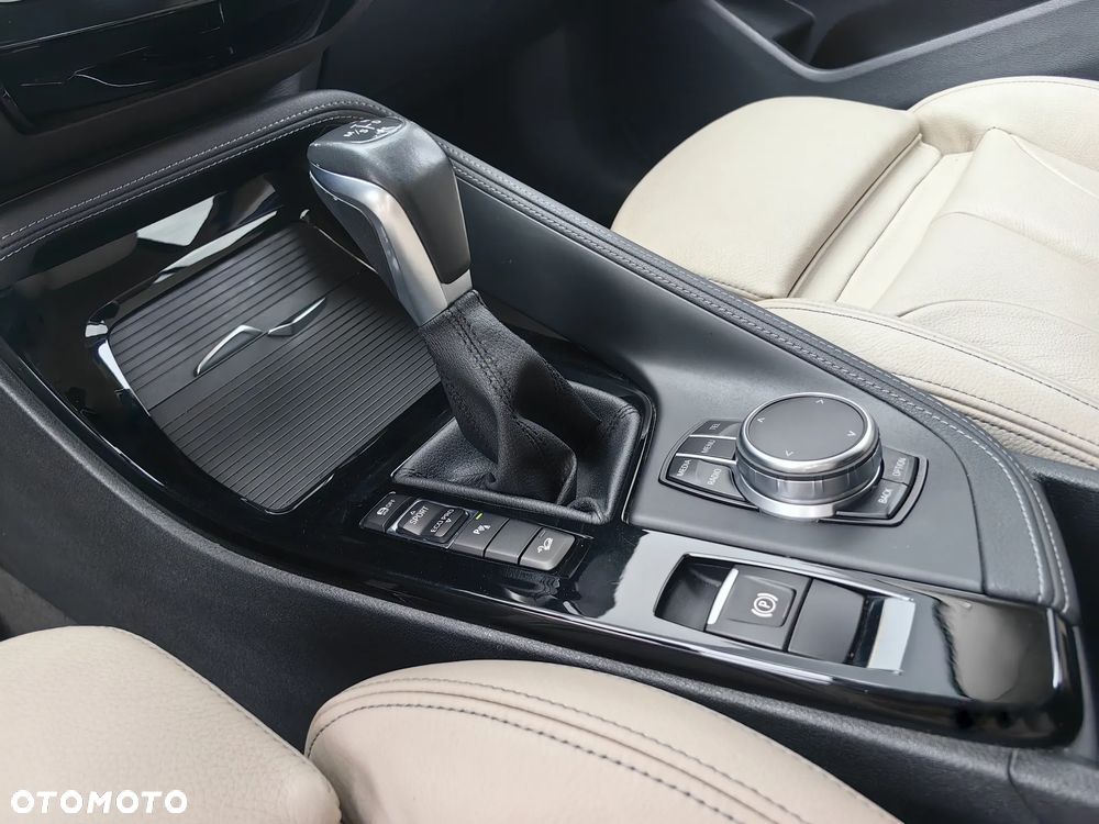 BMW X1 sDrive20d xLine sport - 16
