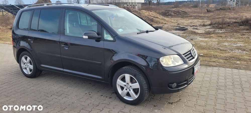 Volkswagen Touran - 3