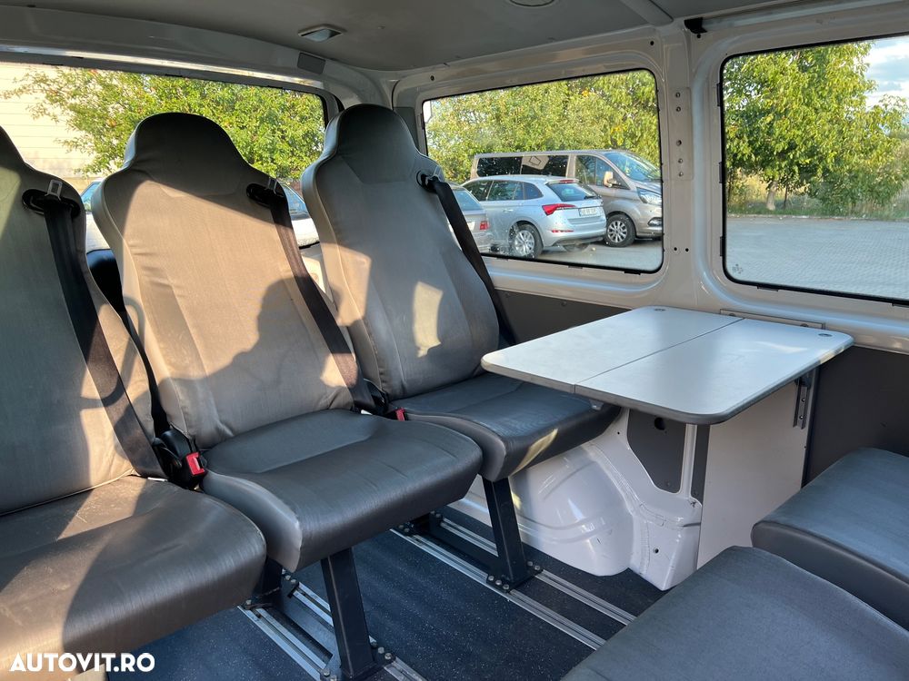 Volkswagen Multivan - 7