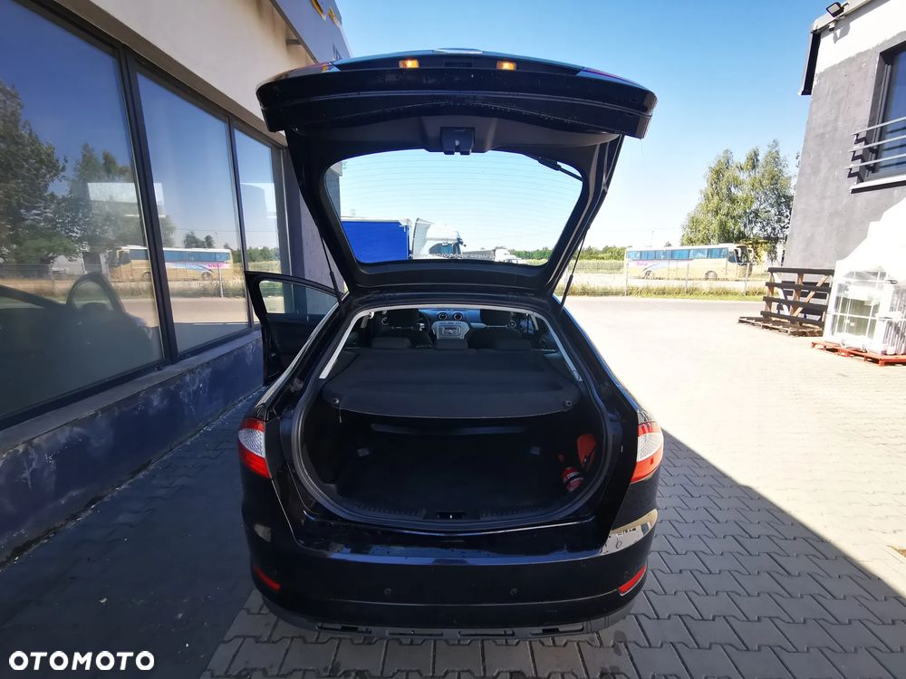 Ford Mondeo 1.8 TDCi Titanium - 12
