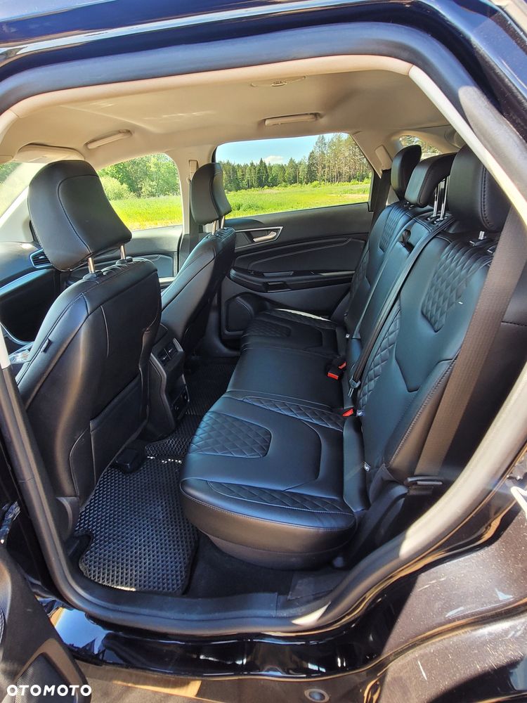 Ford Edge - 8