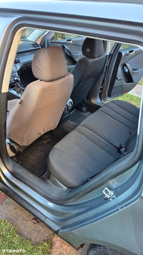 Volkswagen Passat 2.0 TDI Trendline - 19