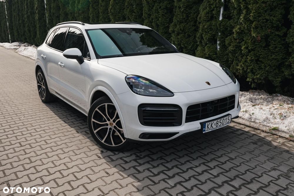 Porsche Cayenne Standard - 1