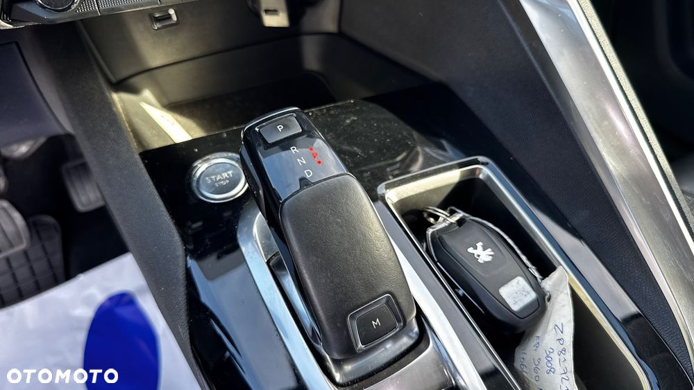 Peugeot 3008 PureTech 130 Stop & Start GPF EAT8 Crossway - 27