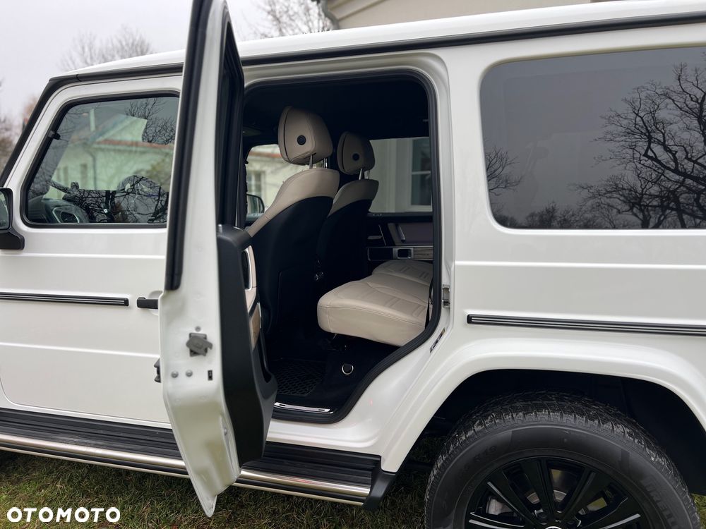 Mercedes-Benz Klasa G 400 d - 12