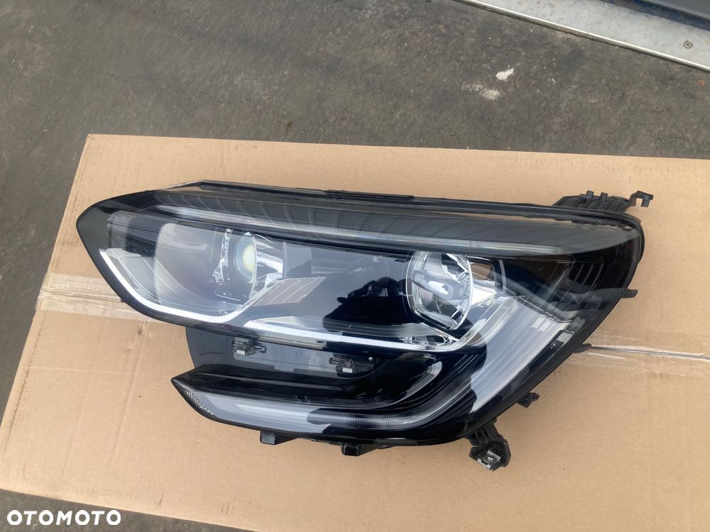 RENAULT MEGANE 4 IV LAMPA PRZEDNIA LEWA REFLEKTOR LEWY PRZÓD LED  LEDOWY SOCZEWKA EUROPA 260607159R Wwa - 2