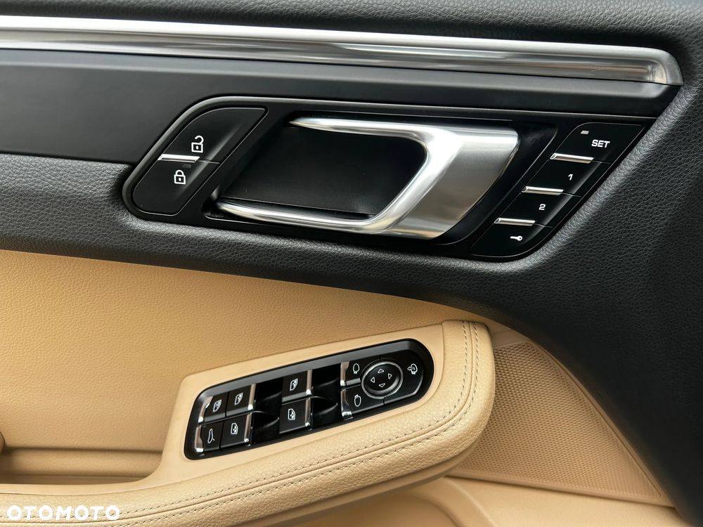 Porsche Macan Standard - 27