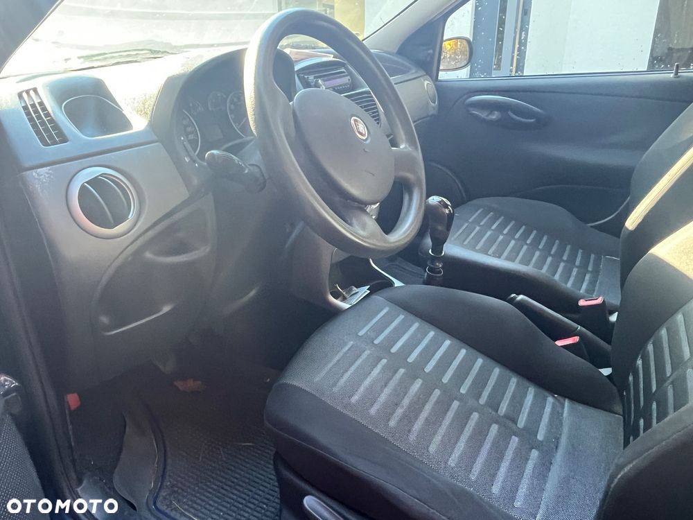 Fiat Punto - 9