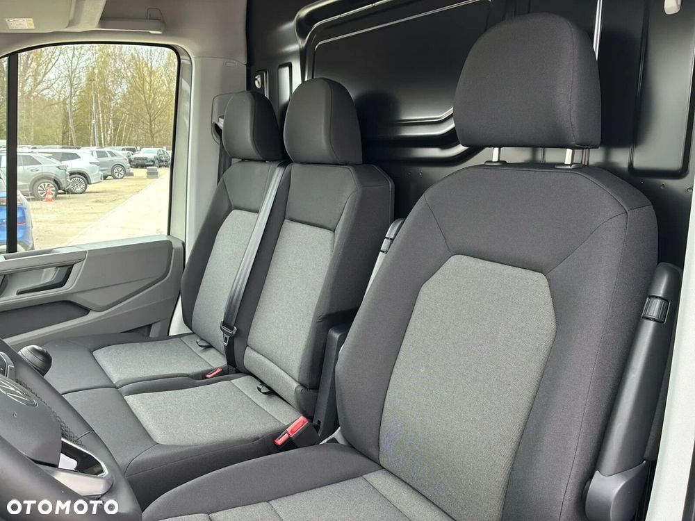 Volkswagen Crafter Furgon 35, 2.0 TDI 177KM, Wysoki dach, r. o. 3640mm - 17