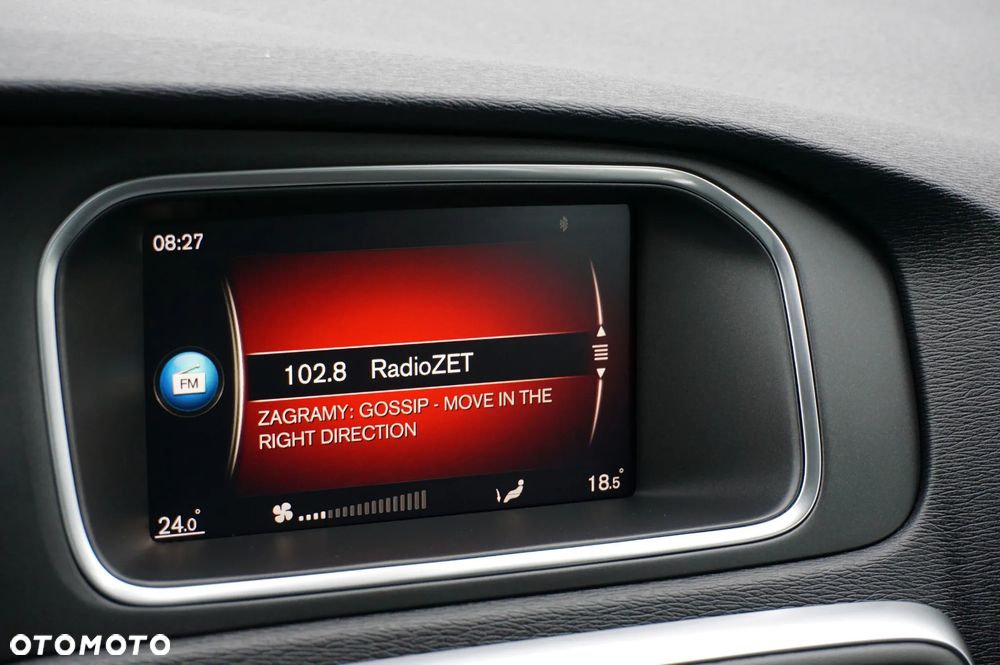 Volvo V40 Cross Country D2 Momentum - 28