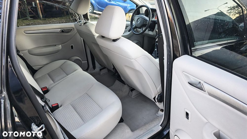 Mercedes-Benz Klasa B 180 CDI - 8