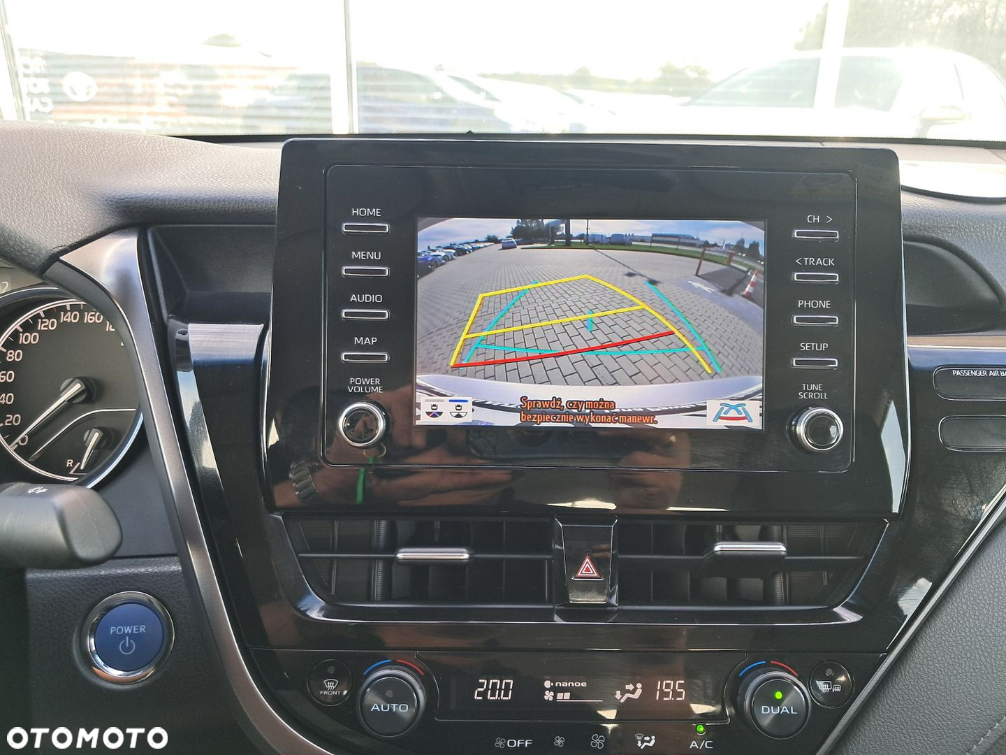Toyota Camry 2.5 Hybrid Comfort CVT - 13