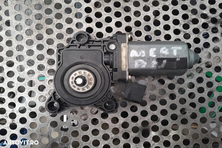 Motoras macara geam fata stanga Mercedes-Benz C-Class W203/S203/CL203 - 4