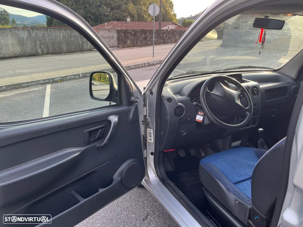 Peugeot Partner 2.0 HDi VTC - 12