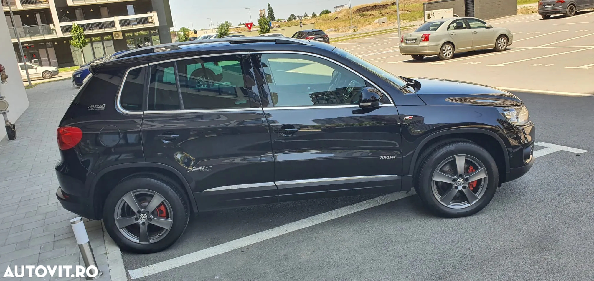 Volkswagen Tiguan - 16
