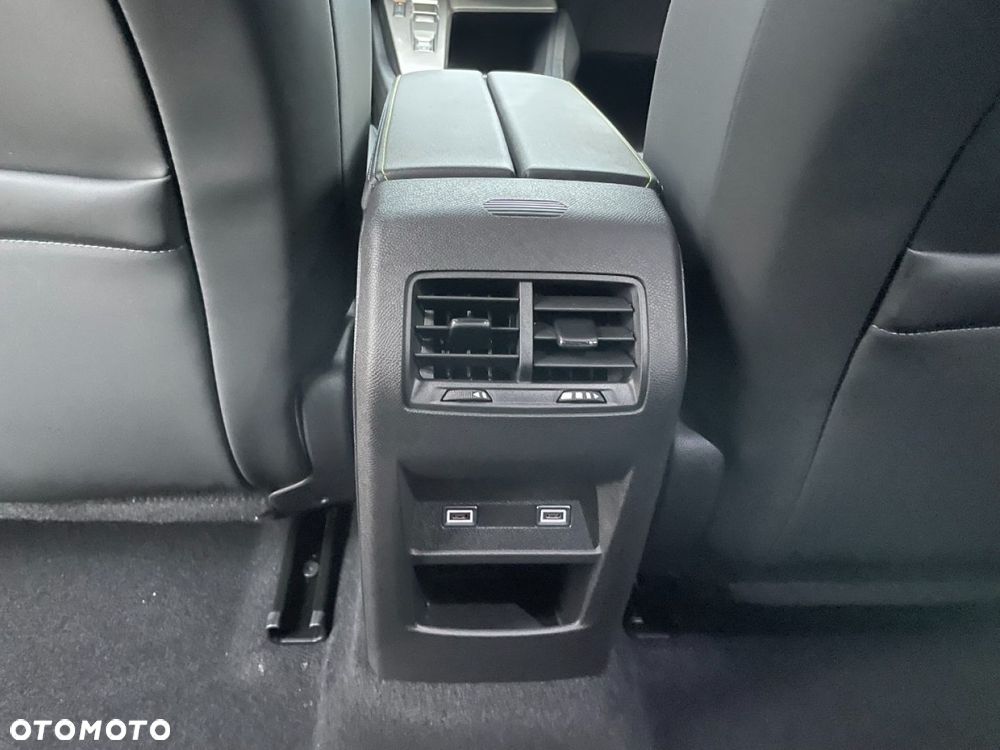 Peugeot 308 - 13