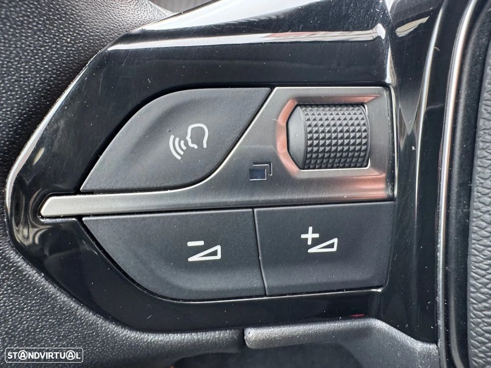 Peugeot e-208 Active Pack - 26