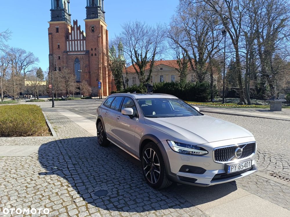 Volvo V90 D5 AWD Momentum Pro - 8