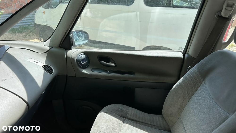 Renault Espace - 32