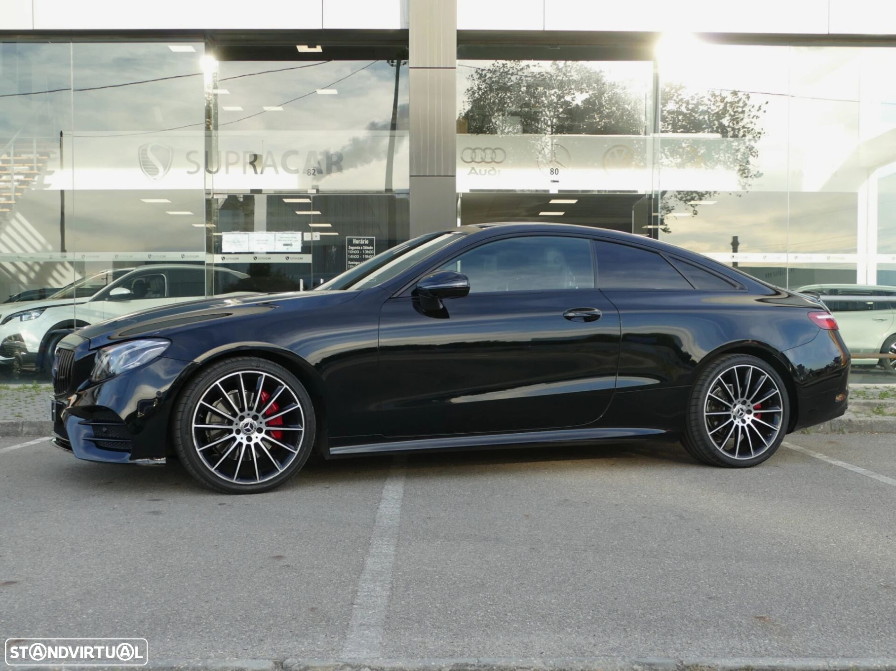 Mercedes-Benz E 220 d AMG Line - 38