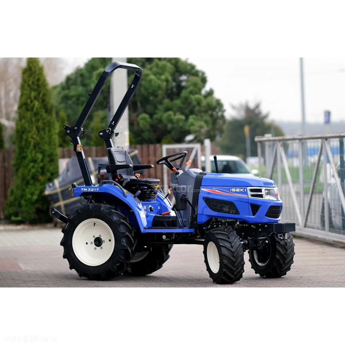 Iseki TM 3217 - Wyprzedaż Rocznika - Nowy - 10
