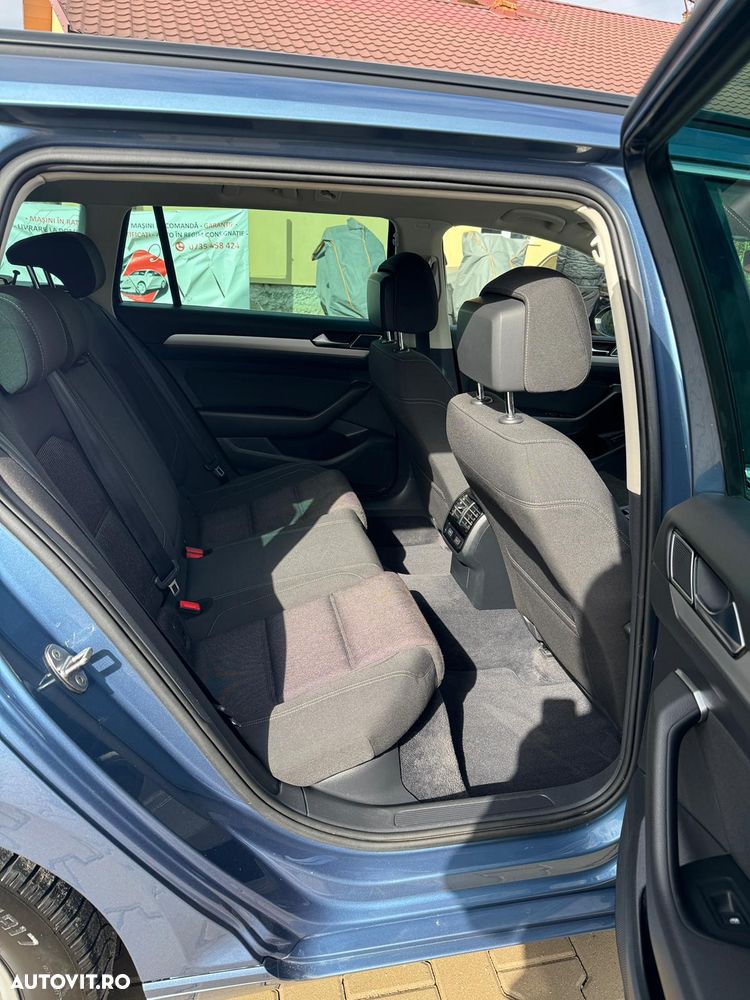 Volkswagen Passat 2.0 TDI SCR DSG Business - 24