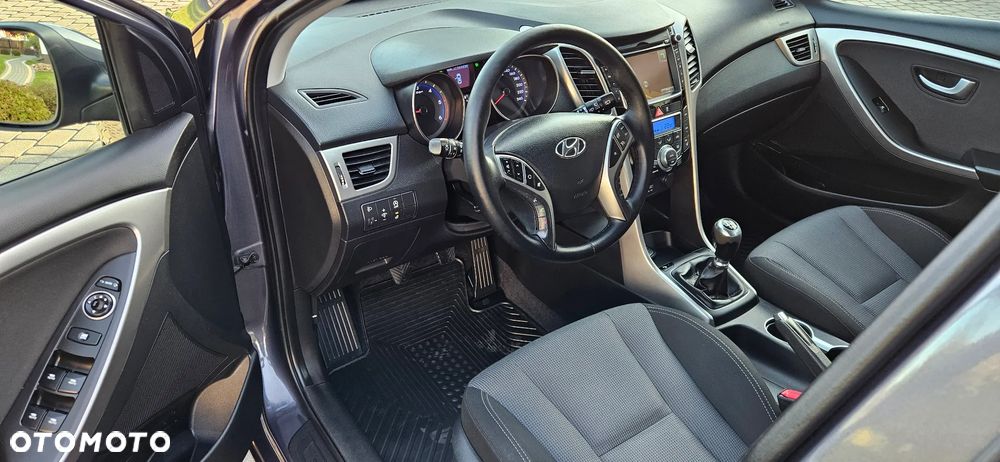Hyundai i30 - 12