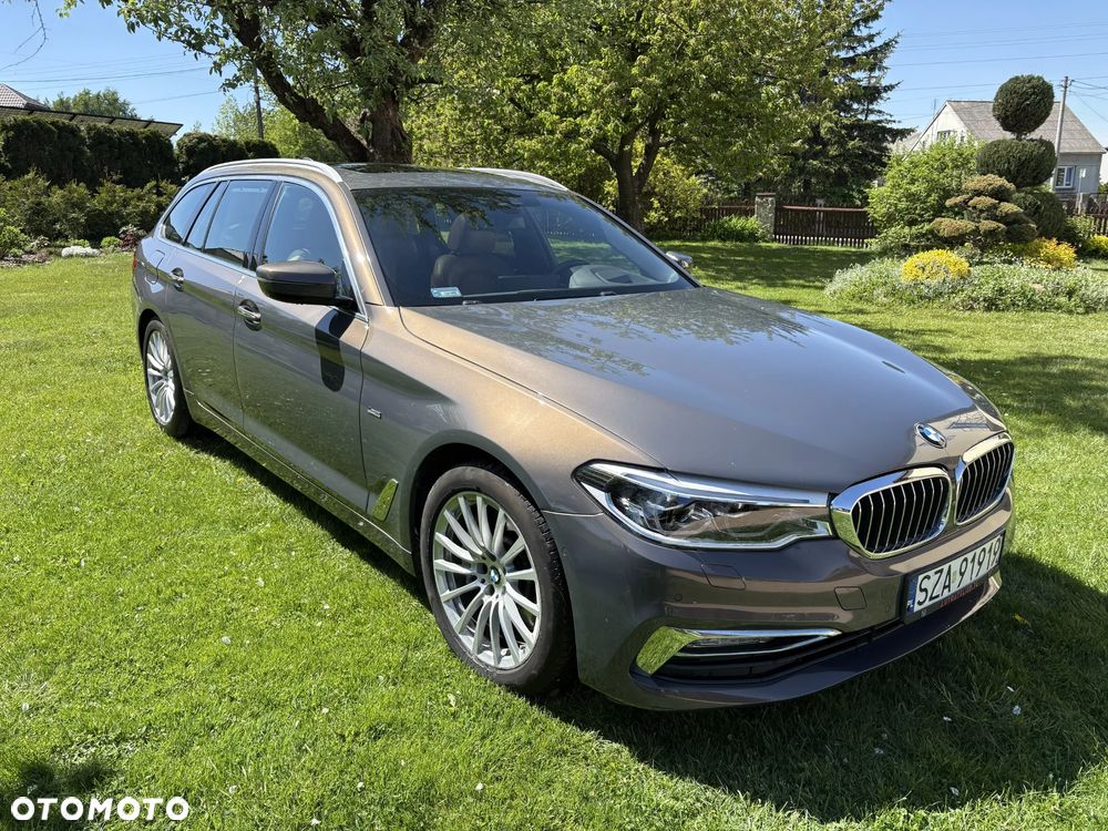 BMW Seria 5 530i xDrive Luxury Line - 1