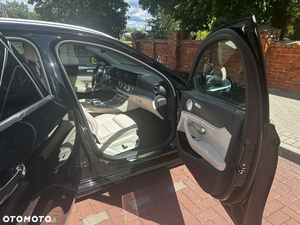 Mercedes-Benz Klasa E 220 d Business Edition 9G-TRONIC - 13