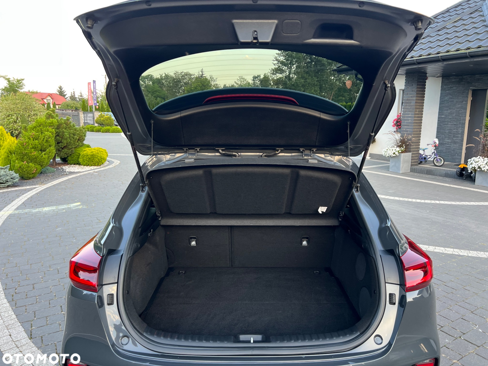 Kia XCeed - 35