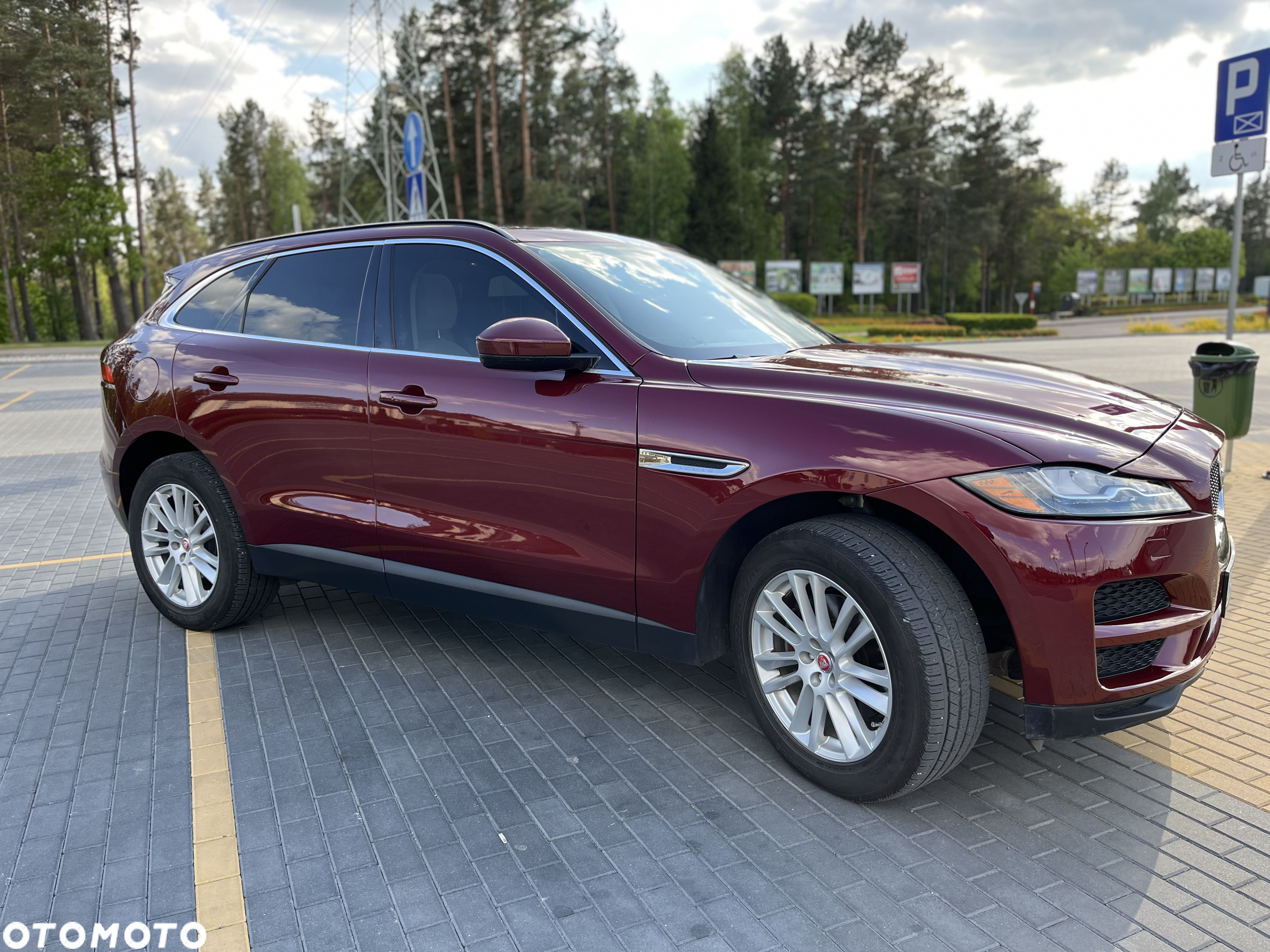 Jaguar F-Pace 35t AWD Prestige - 4