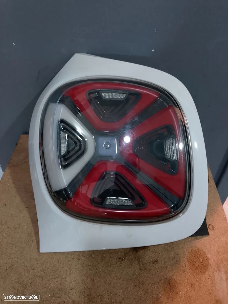 FAROLIM ESQUERDO SMART FORTWO 453 21- / A4539067701 - 1