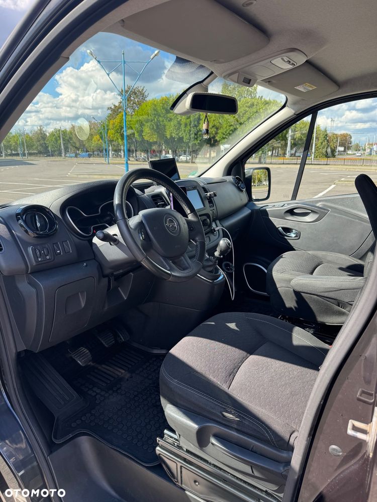 Opel Vivaro L2H1 2,9t Edition - 10