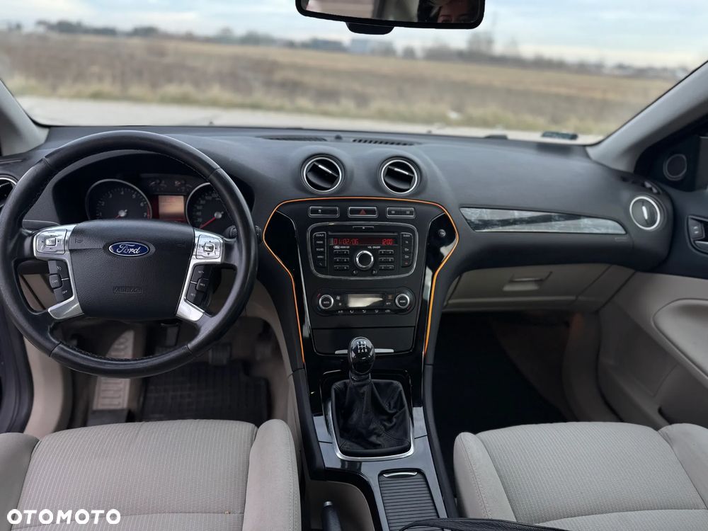 Ford Mondeo 2.0 FF Trend - 10