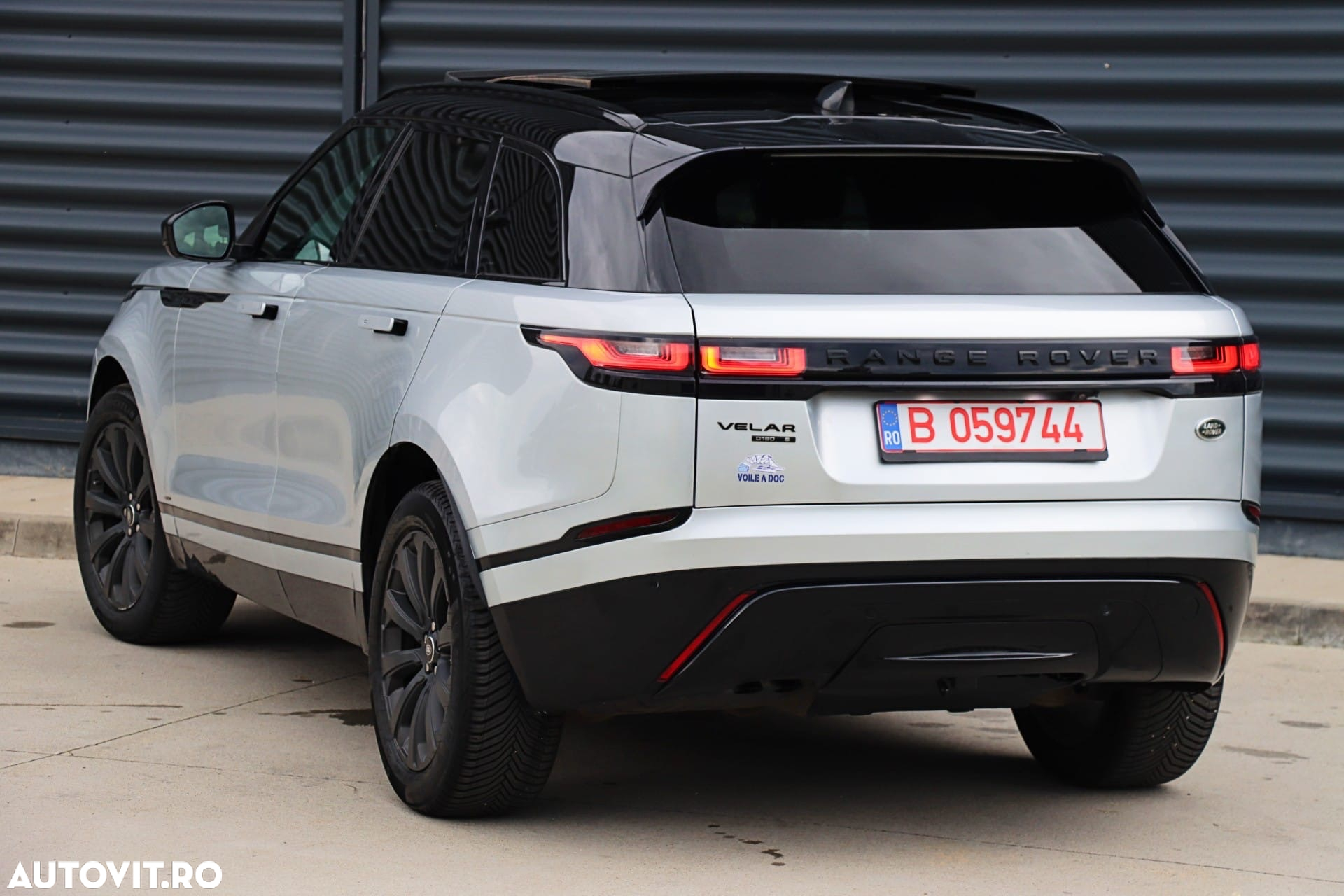 Land Rover Range Rover Velar 2.0 R-Dynamic HSE - 9