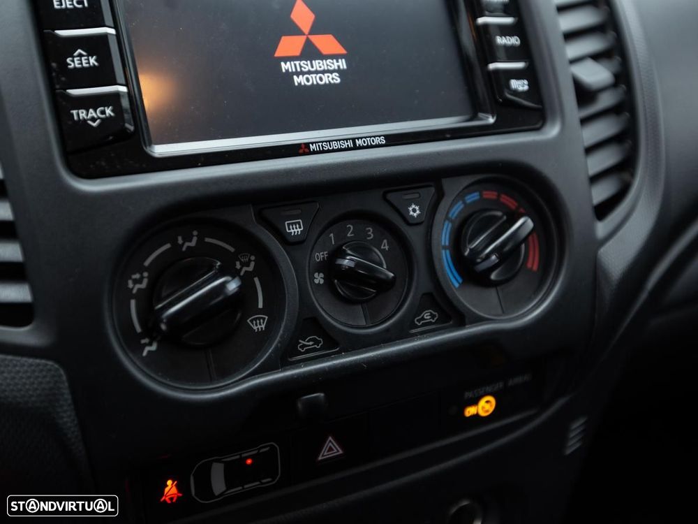 Mitsubishi L200 - 18