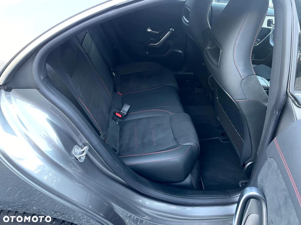 Mercedes-Benz CLA - 20