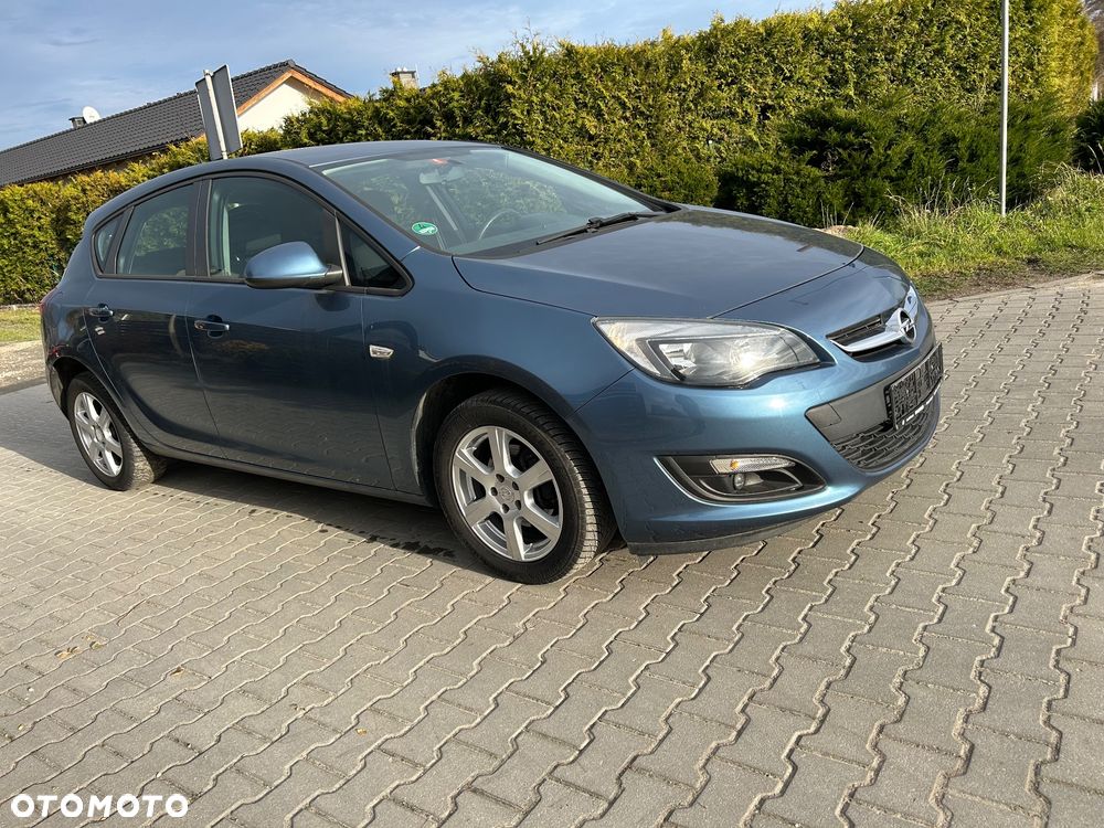 Opel Astra 1.4 Turbo Edition Sport - 2