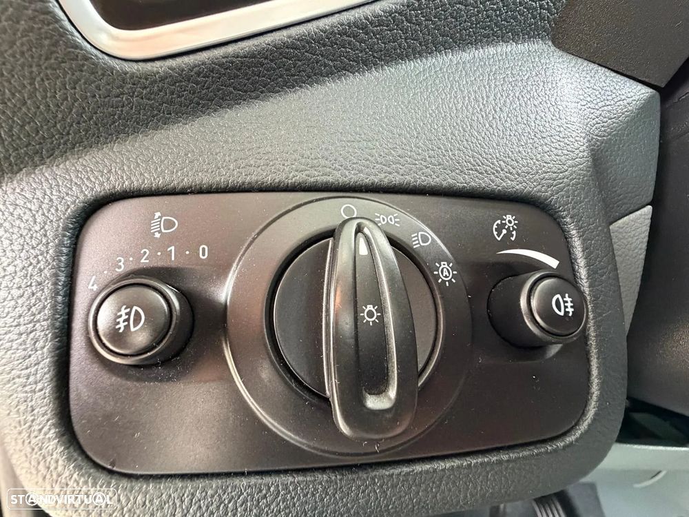 Ford C-Max 1.0 SCTi Titanium - 11