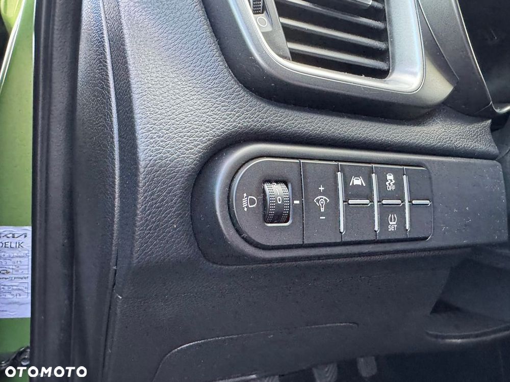 Kia XCeed 1.5 T-GDI M - 18