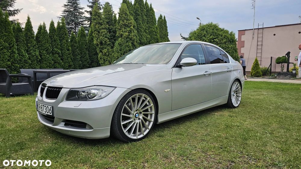 BMW Seria 3 325i - 8