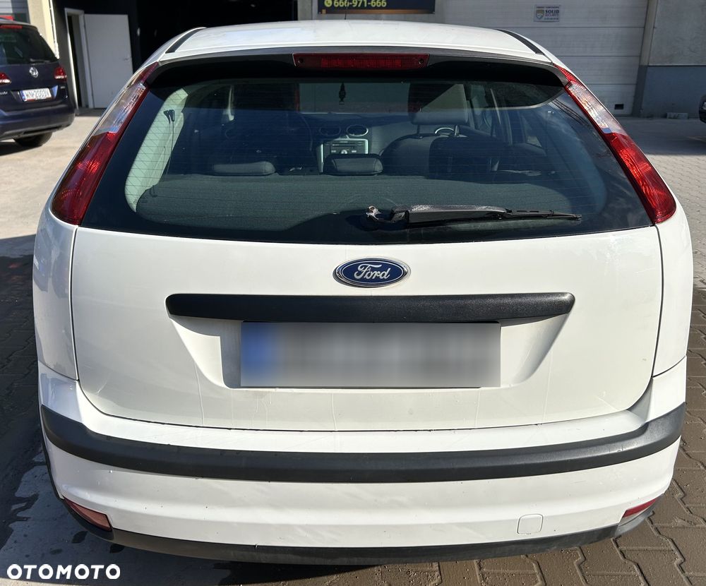 Ford Focus 1.6 TDCi Ambiente - 8