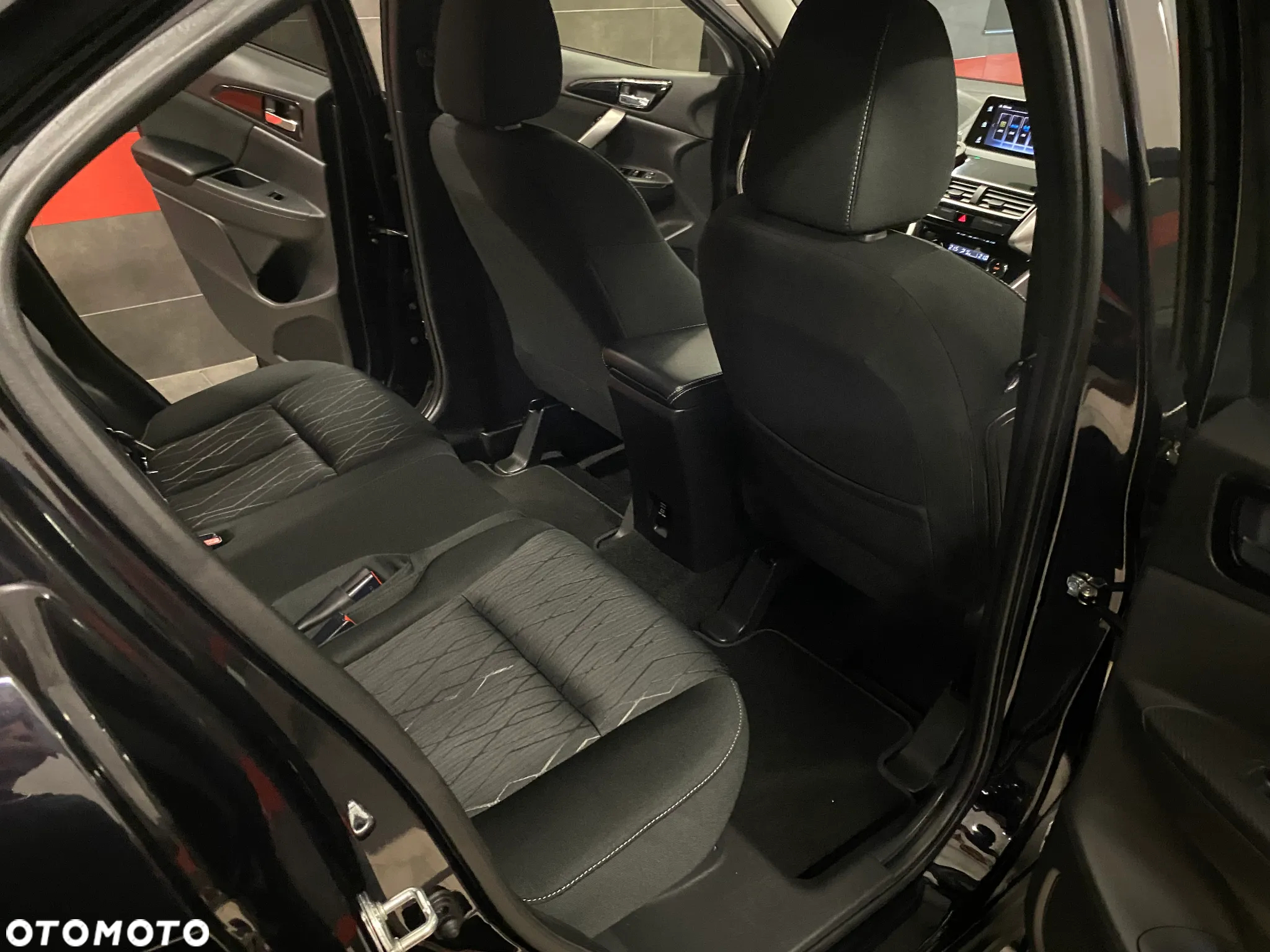 Mitsubishi Eclipse Cross 1.5 T Intense - 16