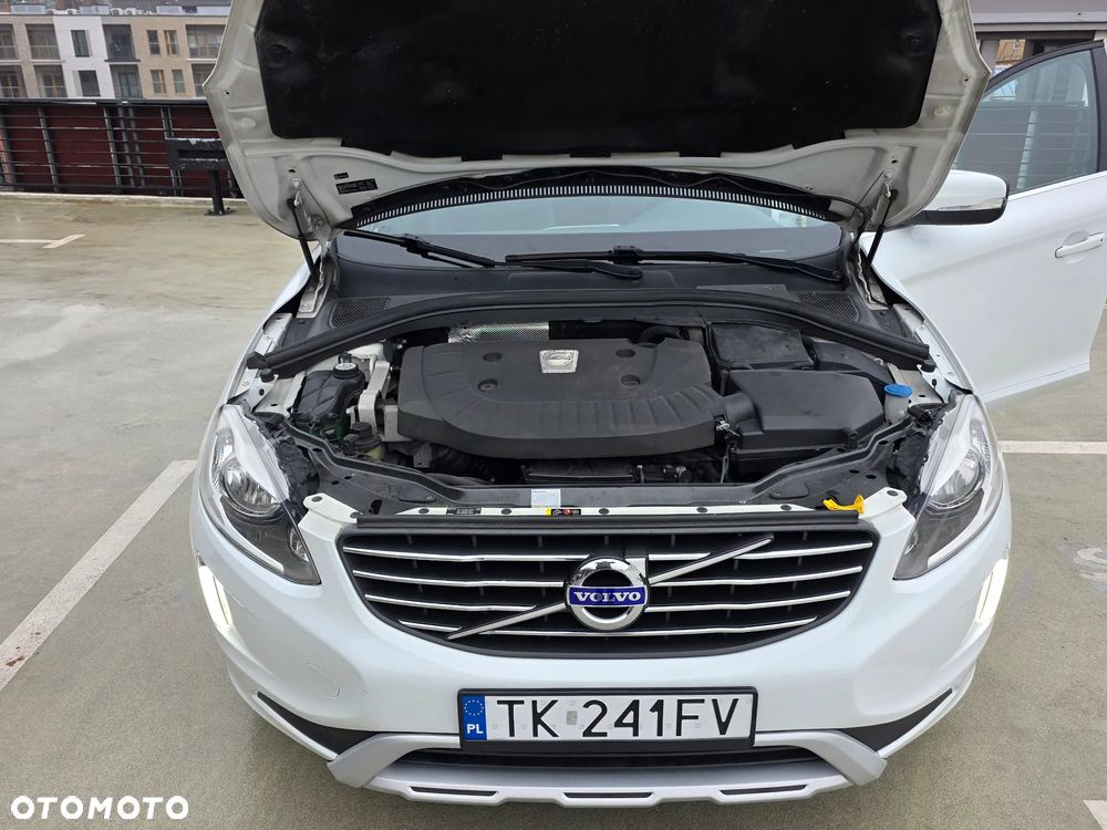 Volvo XC 60 D3 Geartronic Momentum - 22