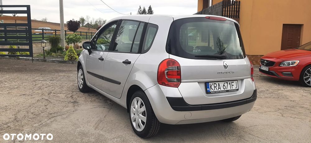 Renault Modus - 12