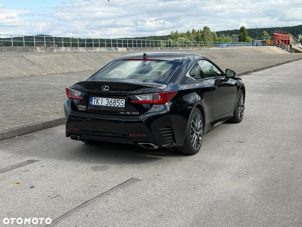 Lexus RC - 18